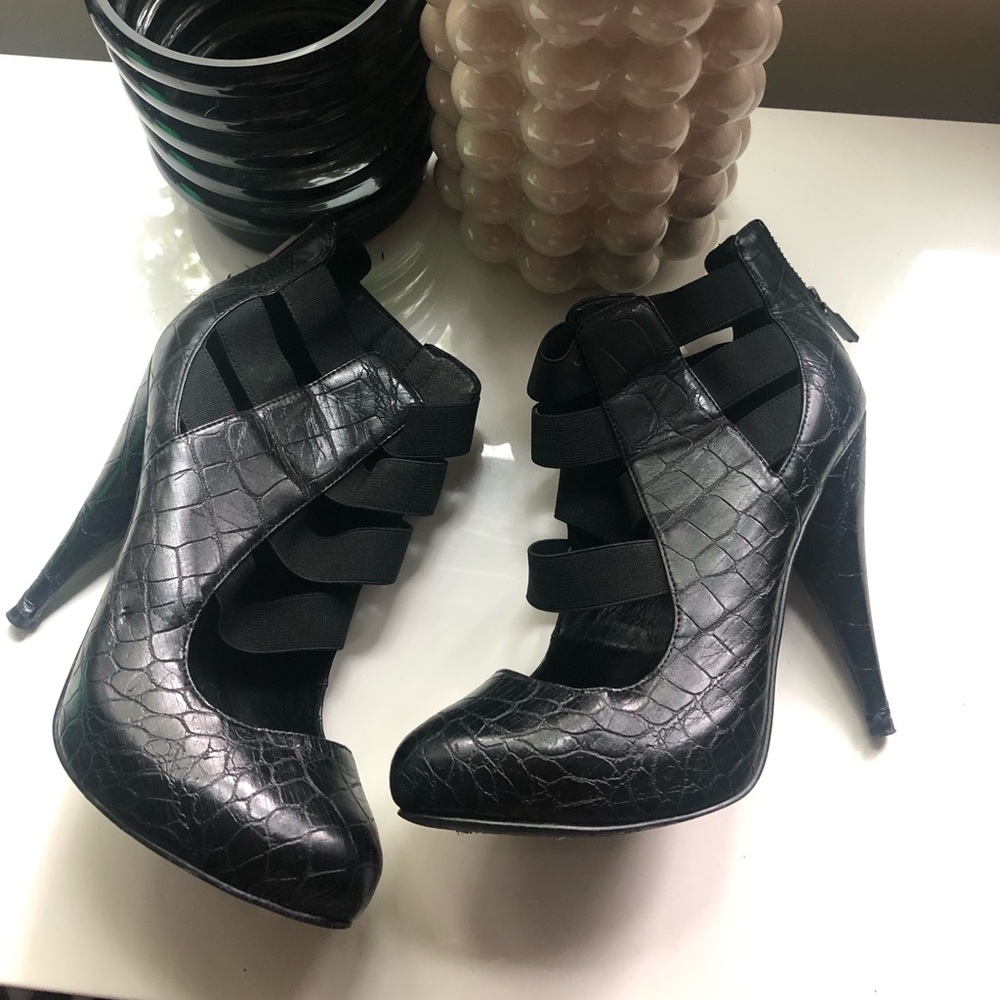 Aldo black pumps 7.5